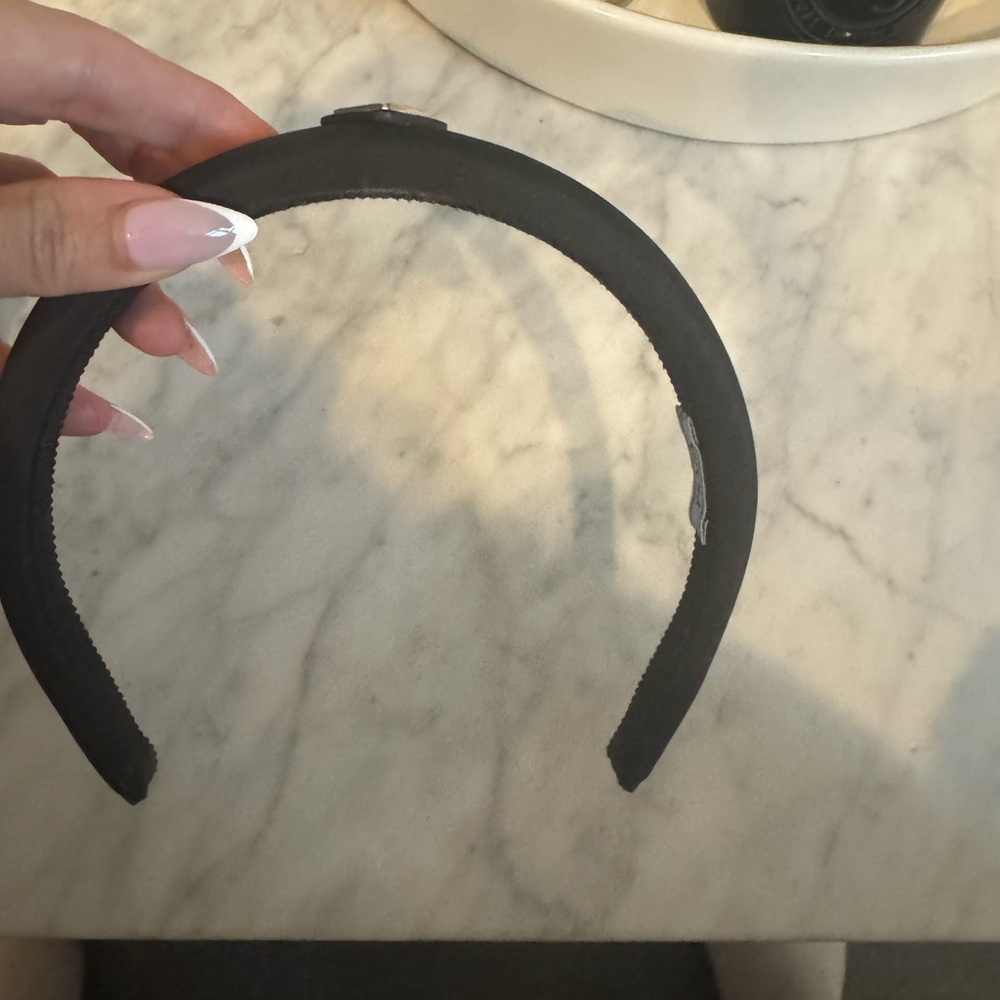 Prada Elegant Black Headband - Picture 3 of 6